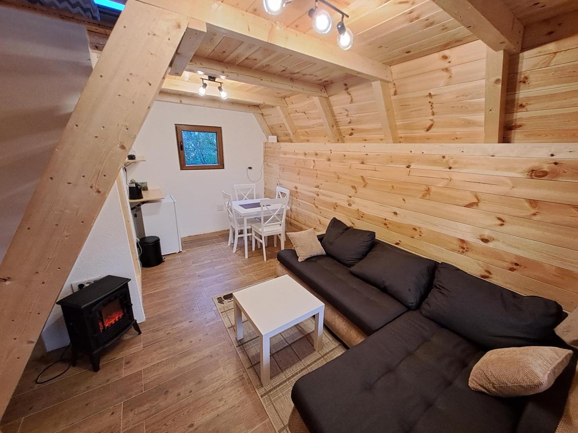 Organic Family Farm Hotel Zabljak  Bilik gambar
