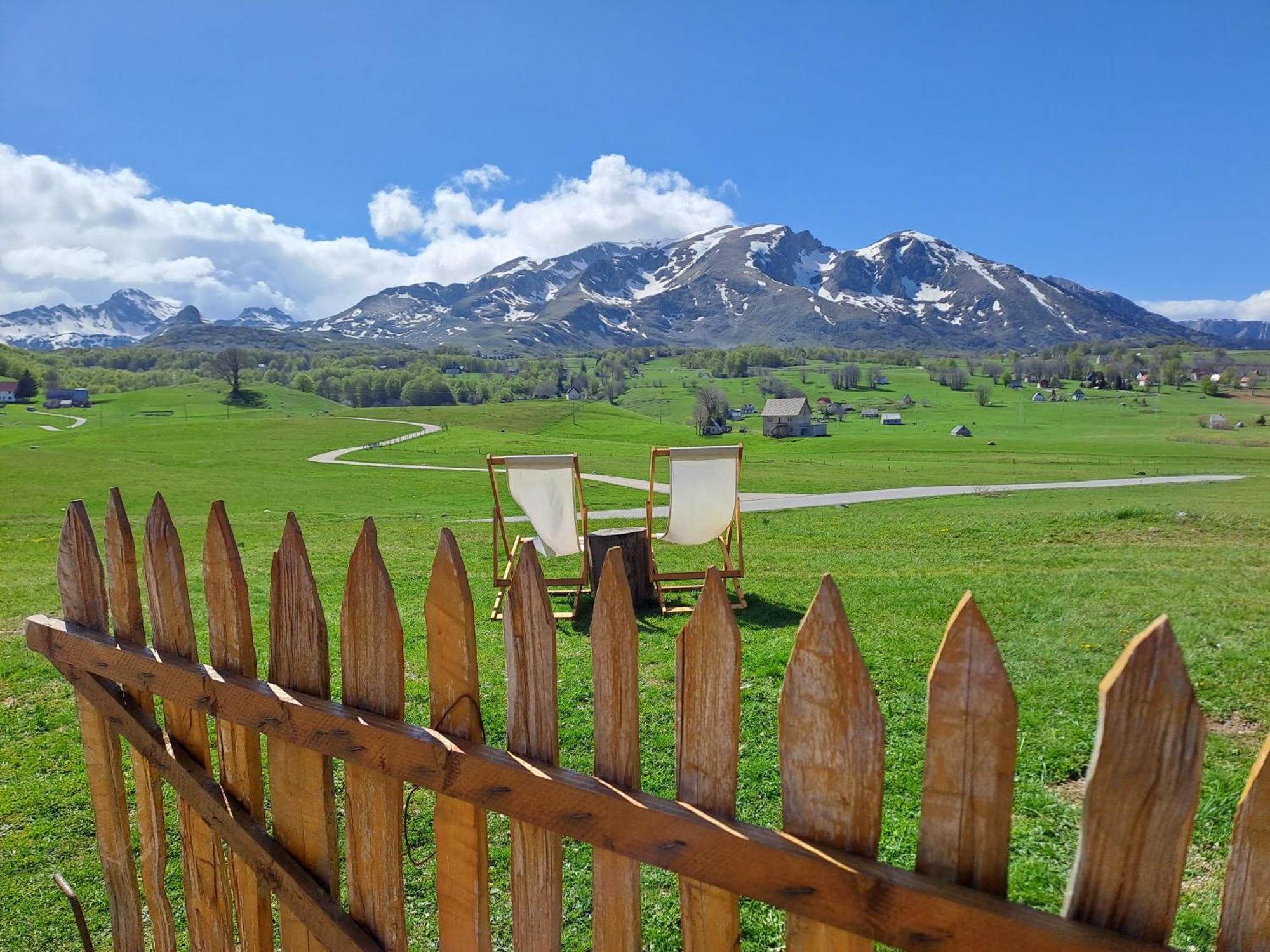 Organic Family Farm Hotel Zabljak  Bilik gambar